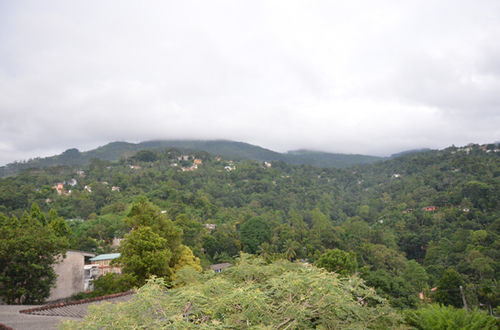 Oyo 436 Sandakelum Tourist Guest House 캔디 외부 사진